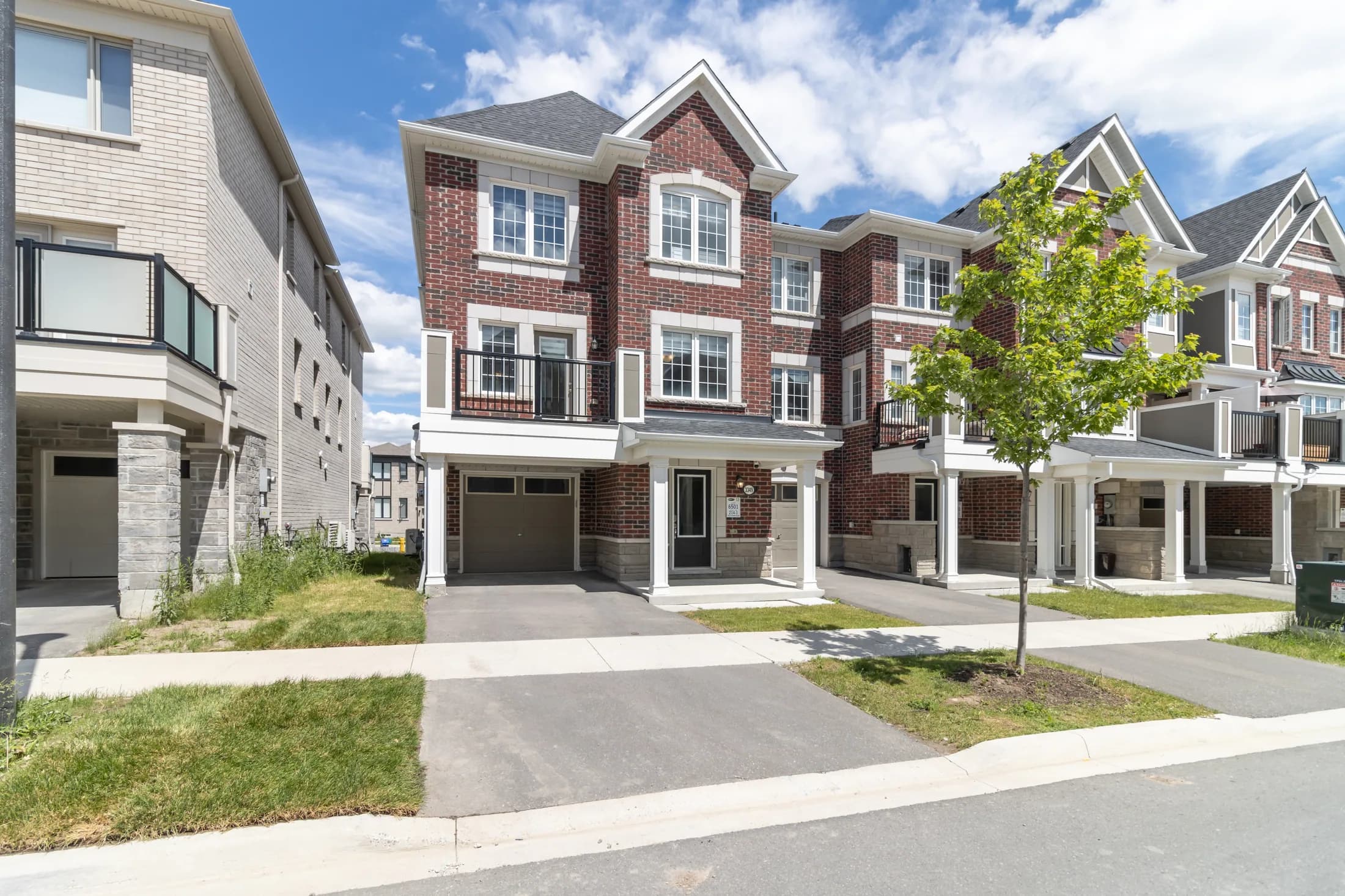 Townhome exterior in Pickering